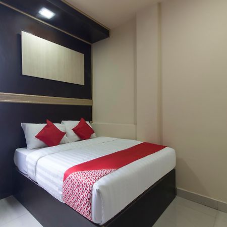 קואלה לומפור Oyo 697 Niche Valley Hotel מראה חיצוני תמונה
