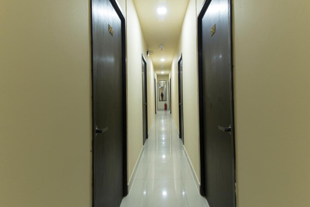 קואלה לומפור Oyo 697 Niche Valley Hotel מראה חיצוני תמונה